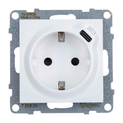 SUNO. Комбинированная розетка со шторками 2К+З 16А 250В/USB С 1500мА. Безвинтовые зажимы. Цвет 