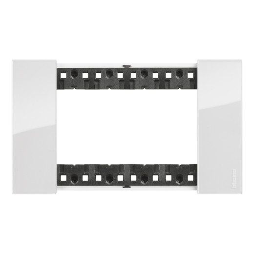 LIVING NOW. Декоративная рамка 4 модуля.Цвет 