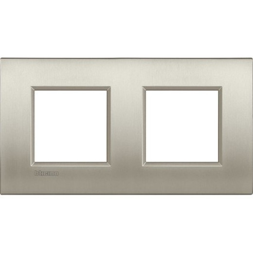 Livinglight. Рамка Air, немецкий стандарт 2+2 мод. Цвет 