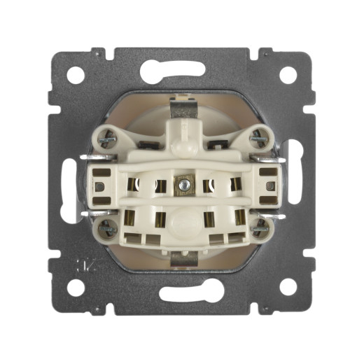 Розетка с заземлением - Legrand Valena - без шторок 16А 250В винтовые зажимы - слоновая кость