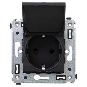 DKC Avanti Розетка с крышкой в стену, 2P+E, с з/ш, 
