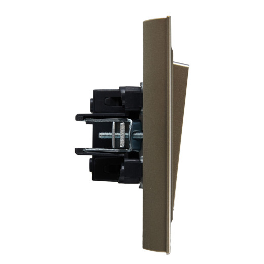 BRITE Выключ. 1-кл. 10А в сб. ВСР10-1-0-БрШ шамп. IEK