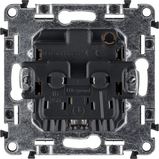 Valena LIFE.Силовая розетка 2К+З 16А 250В с лицевой панелью.Безвинтовые зажимы.Белая