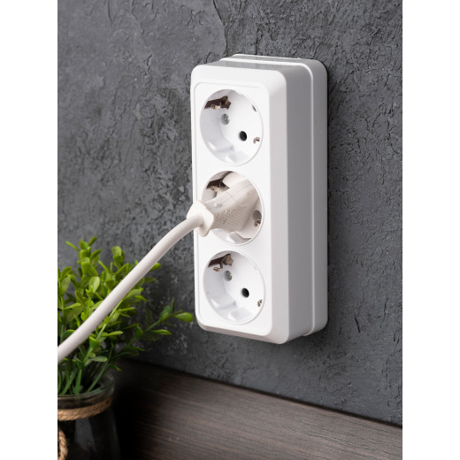 Рим Розетка 3-местная 16А с заземлением белая EKF