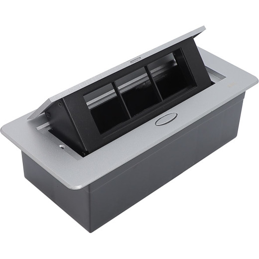 PRIMER Блок розеточный с выдвиж. крышкой 6 мод. сереб. IEK