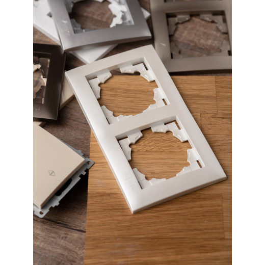 Валенсия Рамка 2-местная жемчуг EKF