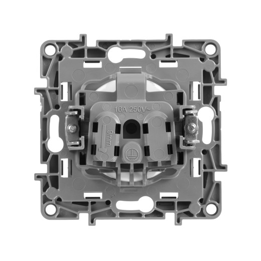 Розетка без заземления - Legrand Etika - со шторками 16А 250В винтовые зажимы - алюминий