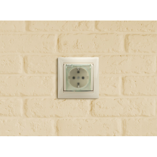 Розетка с заземлением IP44 - Legrand Valena - со шторками с защитной крышкой 16А 250В винтовые зажимы - слоновая кость