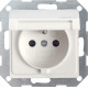 Розетка с заземляющим штифтом. защитой от детей и крышкой