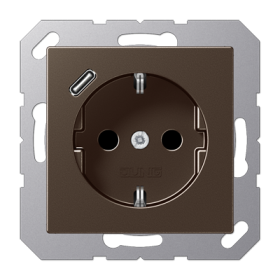 JUNG Розетка SCHUKO® с USB-зарядным устройством, тип С термопласт мокка