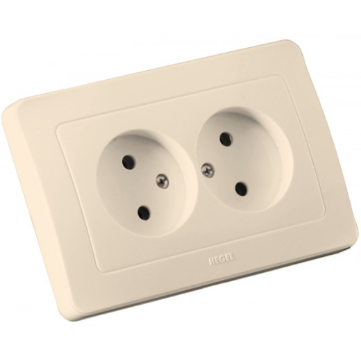 РС16-342-01 Розетка скрытой установки, двухместная, со шторками, цвет слоновая кость