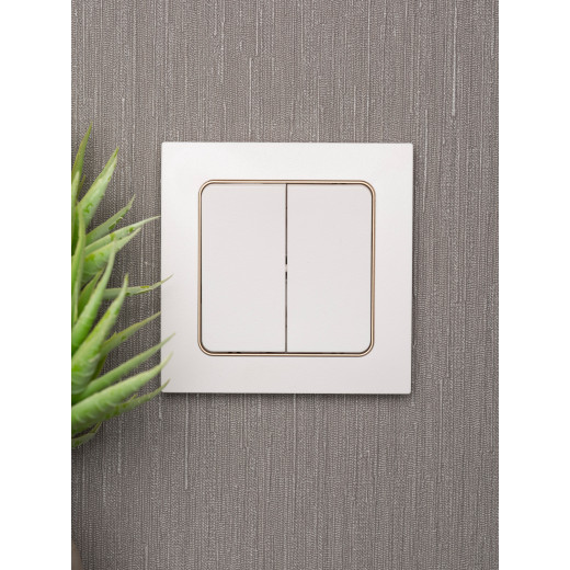 Стокгольм Рамка 1-местная белая с линией цвета шампань EKF PROxima