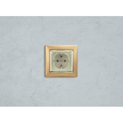 Розетка с заземлением IP44 - Legrand Valena - со шторками с защитной крышкой 16А 250В винтовые зажимы - слоновая кость
