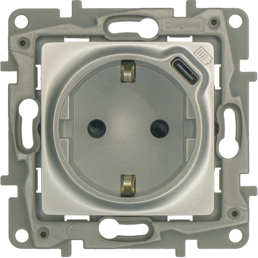 Розетка с заземлением с USB тип C - Legrand Etika - со шторками 16А 250В 1500мА 7,5Вт безвинтовые зажимы - алюминий