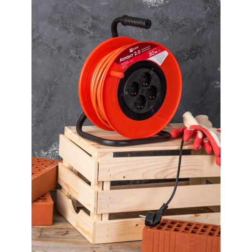 Удлинитель на катушке 