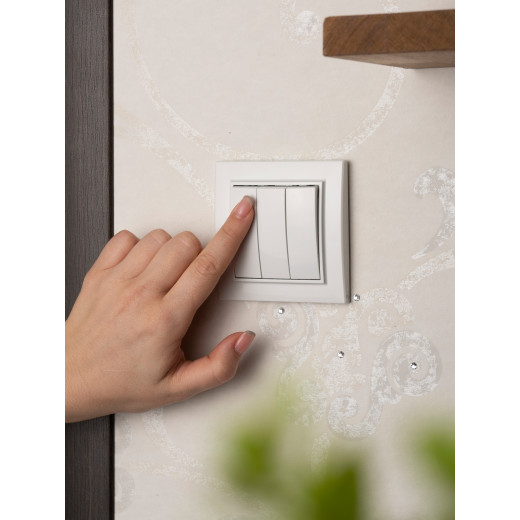 Минск Выключатель 3-клавишный СП,10А, белый EKF Basic