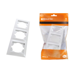 TDM Рамка 3-х постовая горизонтальная белая 