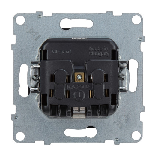 SUNO. Силовая розетка 2К+З 16А 250В.Винтовые зажимы. Цвет 