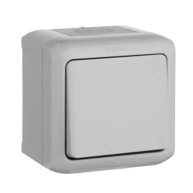 Legrand Quteo Сер Переключатель 1-клавишный IP44 10А.
