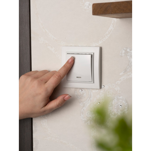 Минск Выключатель 1-клавишный СП с индикатором,10А, белый EKF Basic