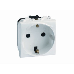 DKC Brava Электрическая розетка, с заземлением, со шторками, слон. кость, 2мод.