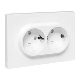 EKF Эпика Механизм розетки двойной, 16А, с заземлением, со шторками, с рамкой, белый.