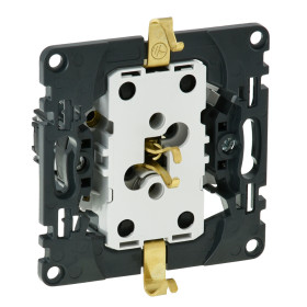 Legrand Valena Мех IN'MATIC Розетка 2-ная с/з, со шторками, безвинт. зажим.