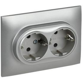 IEK SKANDY Серебряный Розетка 2-ая с/з с защитными шторками 16А в сборе SK-R07S