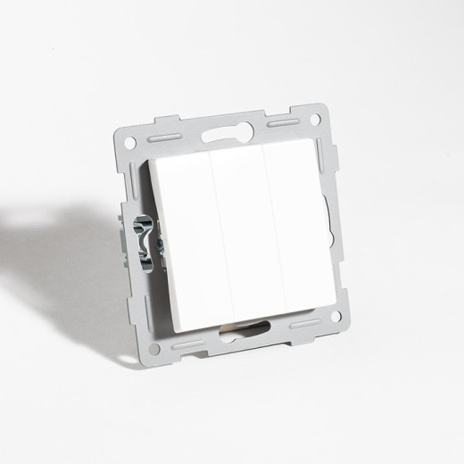 Выключатель трехклавишный, 10А, 220-250V (белый)