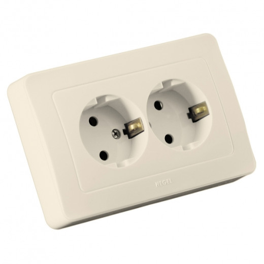 РС16-351-01 Розетка скрытой установки, двухместная, с заземляющим контактом, цвет слоновая кость