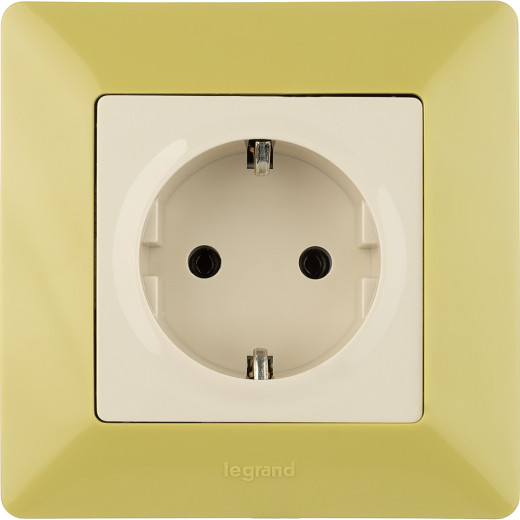 Valena LIFE.Силовая розетка 2К+З 16А 250В с лицевой панелью.Безвинтовые зажимы.Слоновая кость