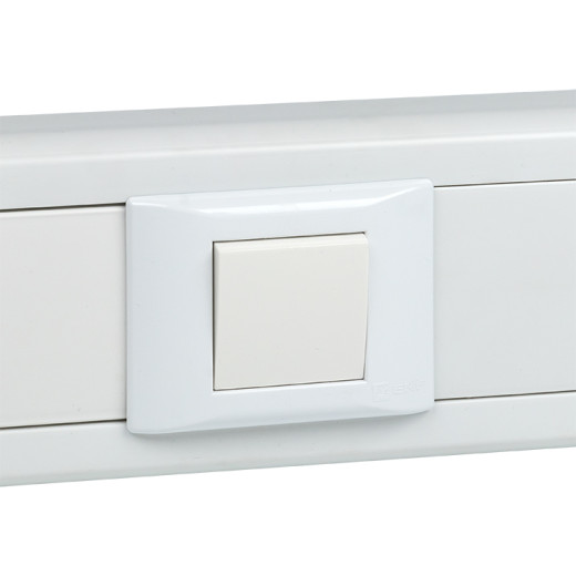 Выключатель 1-кл. проходной 10А, без индикатора EKF