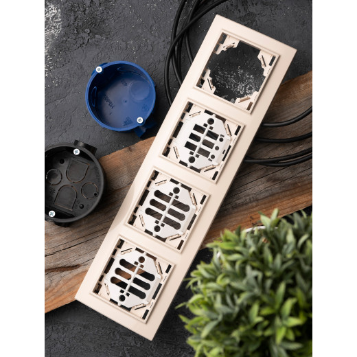 Рамка 4-местная горизонтальная бежевый Минск EKF