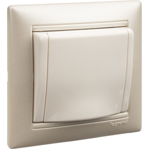 Розетка с заземлением - Legrand Valena - со шторками с защитной крышкой 16А 250В винтовые зажимы - белый