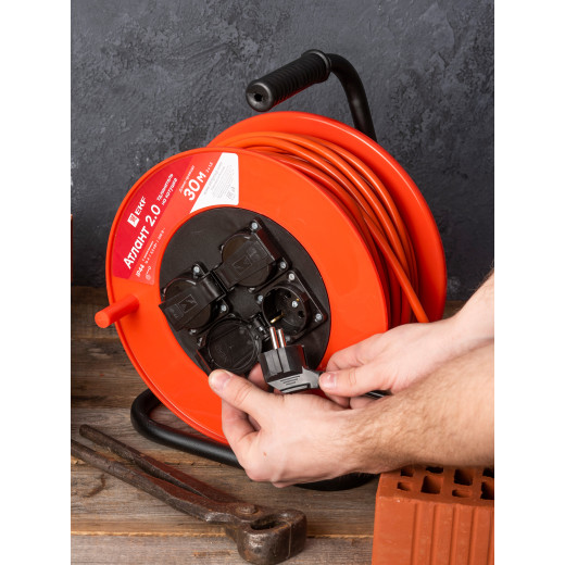 Удлинитель на катушке 