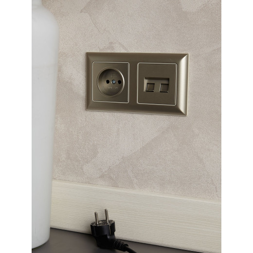 BRITE Роз. без з/к/ш 10А РС10-1-0-БрШ шамп. IEK