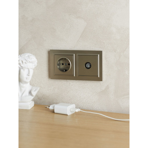 BRITE Рамка 2-мест. РУ-2-БрШ шамп. IEK