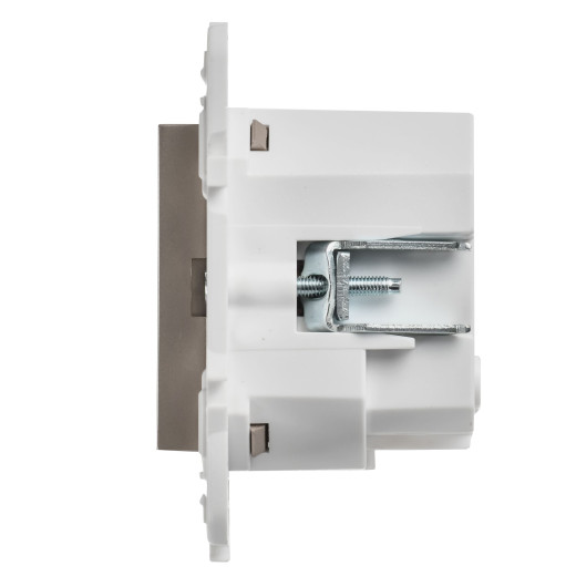 SKANDY Роз. с з/к/ш 16А с USB C 18Вт SK-R17Sh шамп. IEK