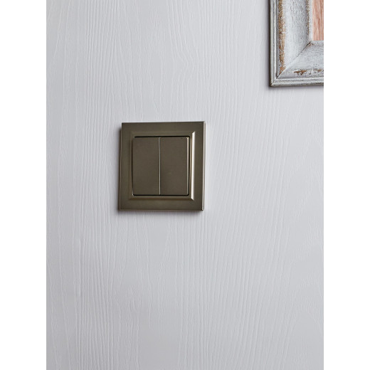 BRITE Выключ. 2-кл. 10А в сб. ВСР10-2-0-БрШ шамп. IEK