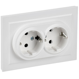 IEK BRITE Роз. 2-я с з/к без з/ш 16А в сб. РС12-3-БрАБ а/б