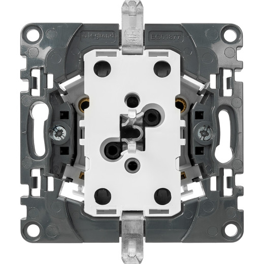 Valena IN'MATIC.Силовая розетка двойная 2х2К+З 16А 250В.С защитными шторками.Безвинтовые зажимы