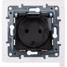 Legrand Etika Алюминий Розетка 2К+З IP44.