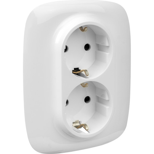 Valena ALLURE.Силовая розетка двойная 2х2К+З 16А 250В с лицевой панелью.С защитными шторками.Безвинтовые зажимы.Белая