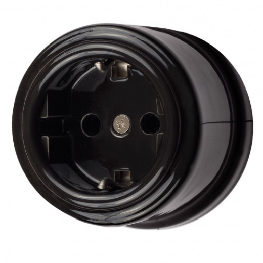 Розетка с заземляющим контактом