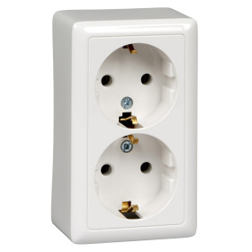 Systeme Electric ХИТ наруж Бел Розетка 2-ая с/з без шторок, 16А, 250В