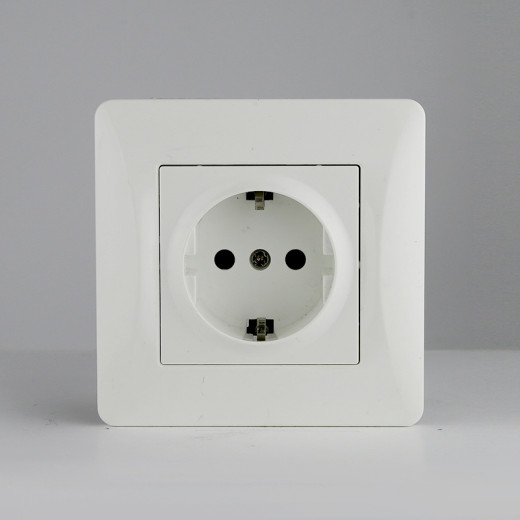 Розетка электрическая 2К+З, 16А, 220-250V (белый)