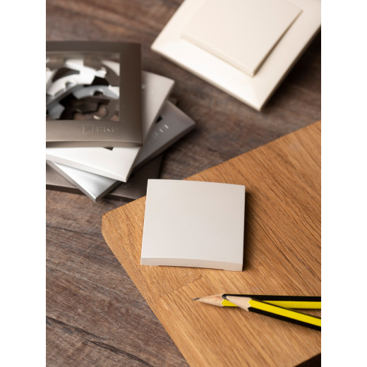 Валенсия лицевая панель выключателя 1-кл. 10А жемчуг EKF PROxima