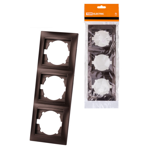 Рамка 3-х постовая вертикальная шоколад 