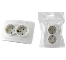 TDM Розетка двойная 2П+З 16А c защитными шторками белая 