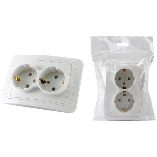 Розетка двойная 2П+З 16А c защитными шторками белая 